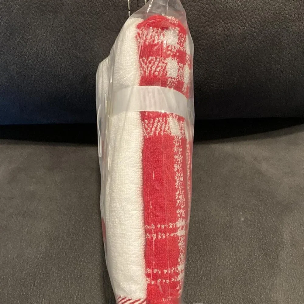 NEW! Chateau Royale Holiday Christmas RED Car W/CHRISTMAS TREE Hand Towels